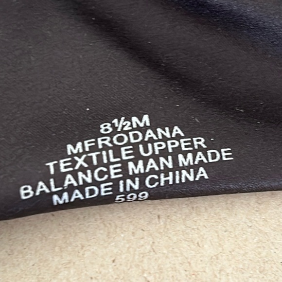 NWT, Marc Fisher blk suede bootie sz 8 1/2 - Picture 11 of 12